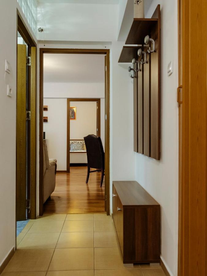 Old Town Historic Apartment With Backyard Mini Park Bukareszt Zewnętrze zdjęcie