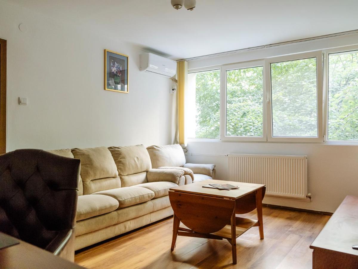 Old Town Historic Apartment With Backyard Mini Park Bukareszt Zewnętrze zdjęcie